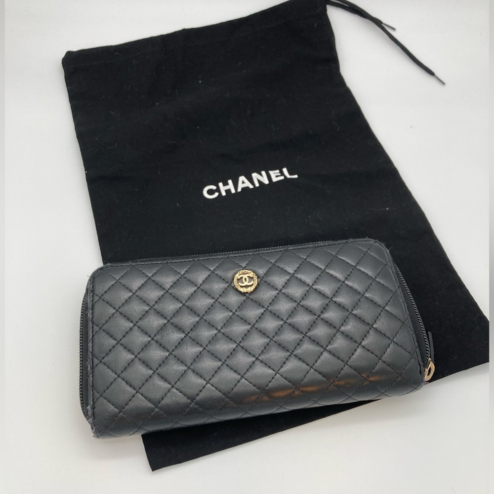 CHANEL CC QUILTED DIAMOND BLACK LAMBSKIN ZIPPY WALLET - Picture 3 of 15